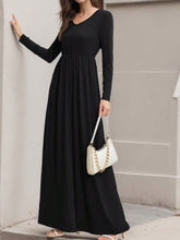 Load image into Gallery viewer, Maxi Dress | Pocketed V-Neck Long Sleeve Dress