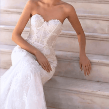 Load image into Gallery viewer, Mermaid Wedding Dress-Vintage Lace 3D Floral Bridal Gown | Wedding Dresses