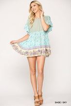 Load image into Gallery viewer, Floral Print Top | Mixed Ruffle Top With Back Keyhole