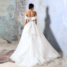 Load image into Gallery viewer, Romantic Lace Bridal Gown