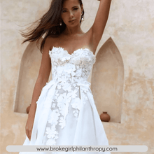 Load image into Gallery viewer, Beach Wedding Dress-Sexy Lace Strapless Wedding Dress | Wedding Dresses