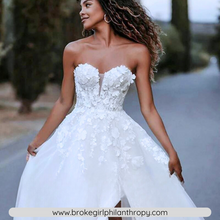 Load image into Gallery viewer, Backless Wedding Dress-A Line Lace Beach Wedding Dress | Wedding Dresses