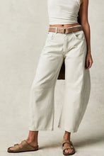 Load image into Gallery viewer, Pocketed Wide Leg Jeans with Buttons