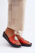 Load image into Gallery viewer, Natural Leather Flip Flops