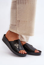 Load image into Gallery viewer, Natural Leather Sandal Flip Flops