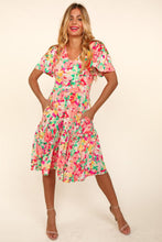 Load image into Gallery viewer, Midi Dress | Tiered Floral Dress with Pockets