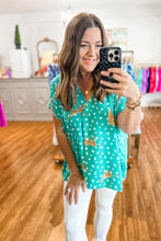 Load image into Gallery viewer, Green Cheetah Print V Neck Short Sleeve Plus Top | Plus Size/Plus Size Tops/Plus Size Tops & Tees