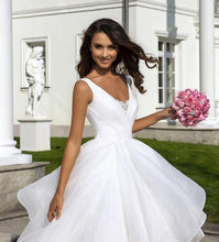 Load image into Gallery viewer, Beach Wedding Dress-Princess Wedding Gown | Wedding Dresses
