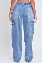 Load image into Gallery viewer, Cargo Jeans | High-Rise Straight Cargo Blue Jeans
