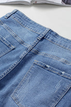 Load image into Gallery viewer, Casual Floral Patchwork Rolled Hem Denim Shorts
