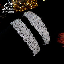 Load image into Gallery viewer, Bridal Tiara Headband-Princess Tiara-Bridal Crown | Wedding Dresses
