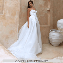 Load image into Gallery viewer, Beach Wedding Dress-Sexy Lace Strapless Wedding Dress | Wedding Dresses
